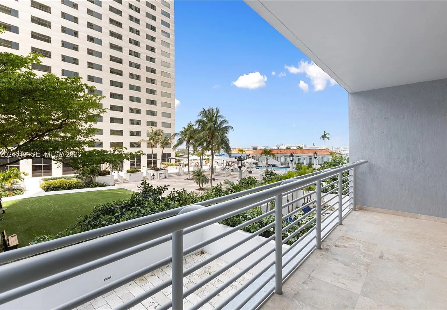One Miami East Condo — Photo 1