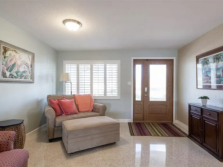 378 Westwinds Dr — Photo 15