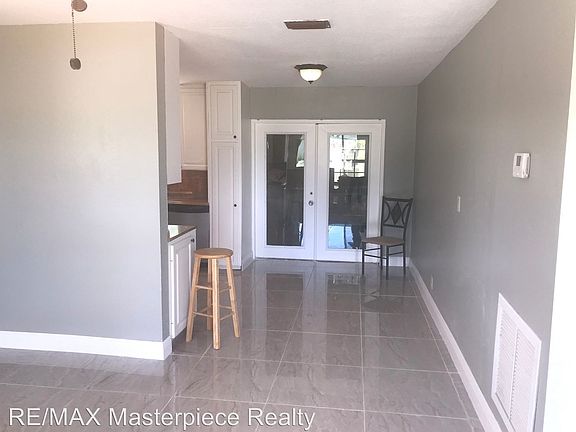 2nd image of 1419 Fernlea Dr