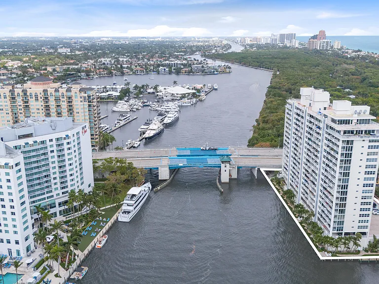 2800 E Sunrise Blvd #19D — Photo 37