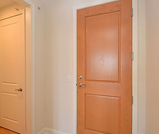 4th image of 903 Adams Xing Unit 311