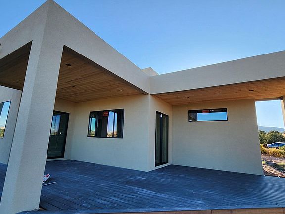 5th image of 224 Cornflower Ct