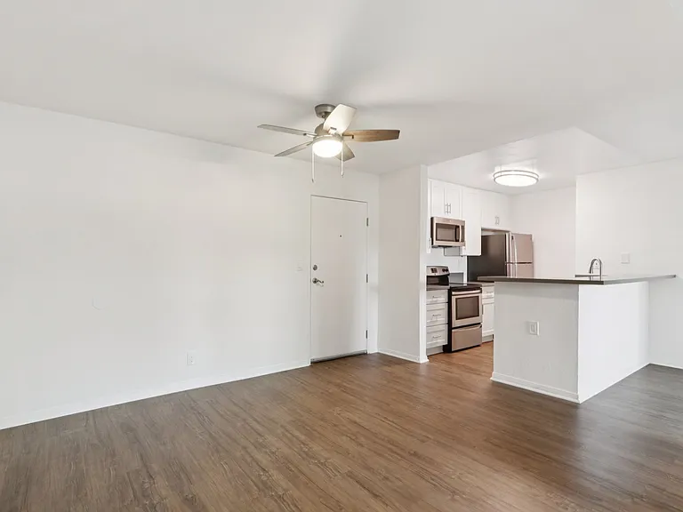 The Linden Apartments — Photo 10
