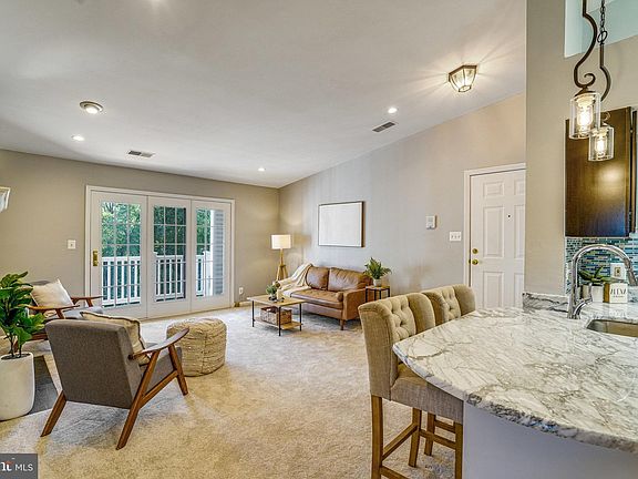 5th image of 7505 Ashby Ln Unit M