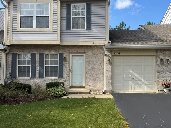 1256 N Split Oak Cir, Round Lake Beach, IL 60073