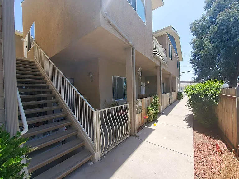 12550 Laurel St — Photo 25