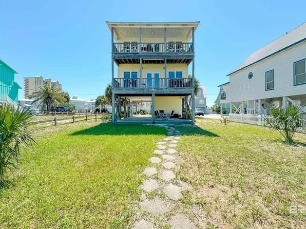204 W 8th St, Gulf Shores, AL 36542