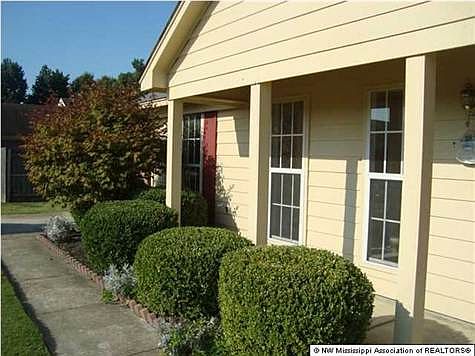 2nd image of 6565 Coral Way