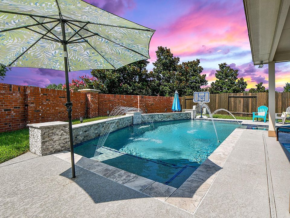 1st image of 6302 Bain Dr