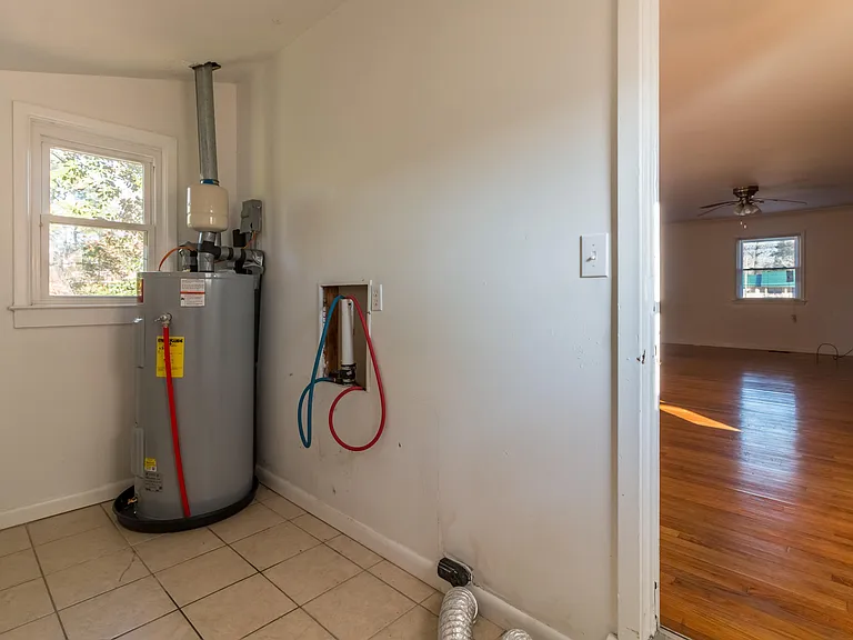 206 Marion Ct — Photo 7
