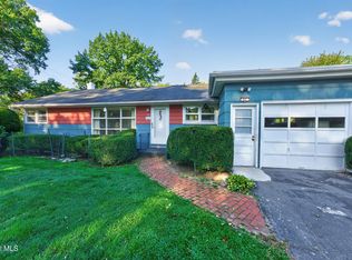 82 Salisbury Rd, Delmar, NY 12054