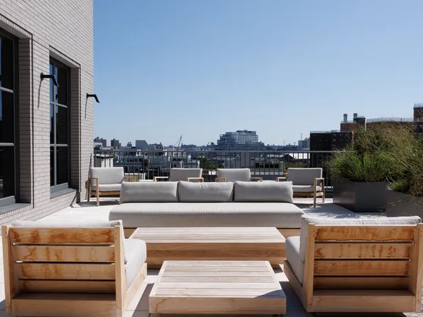 180 Front Street image 21 of 38