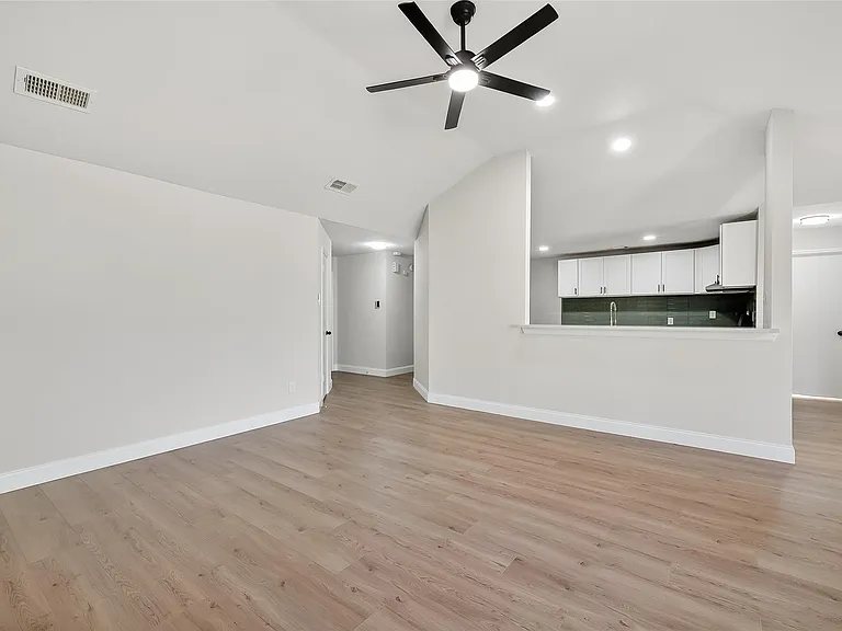 5530 Oak Falls Dr — Photo 12