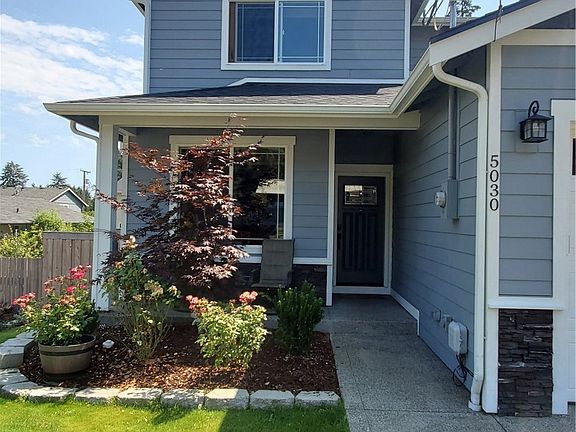 3rd image of 5030 Marian Dr NE