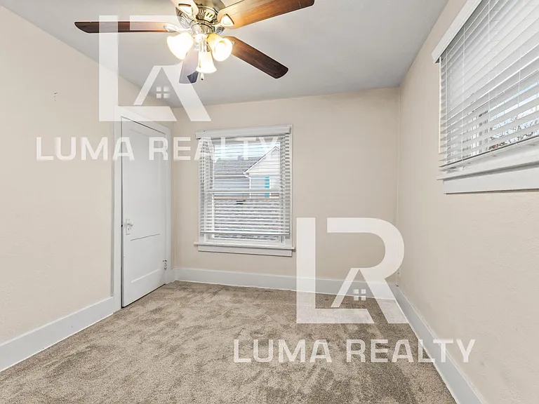 1039 Pritz Ave — Photo 17