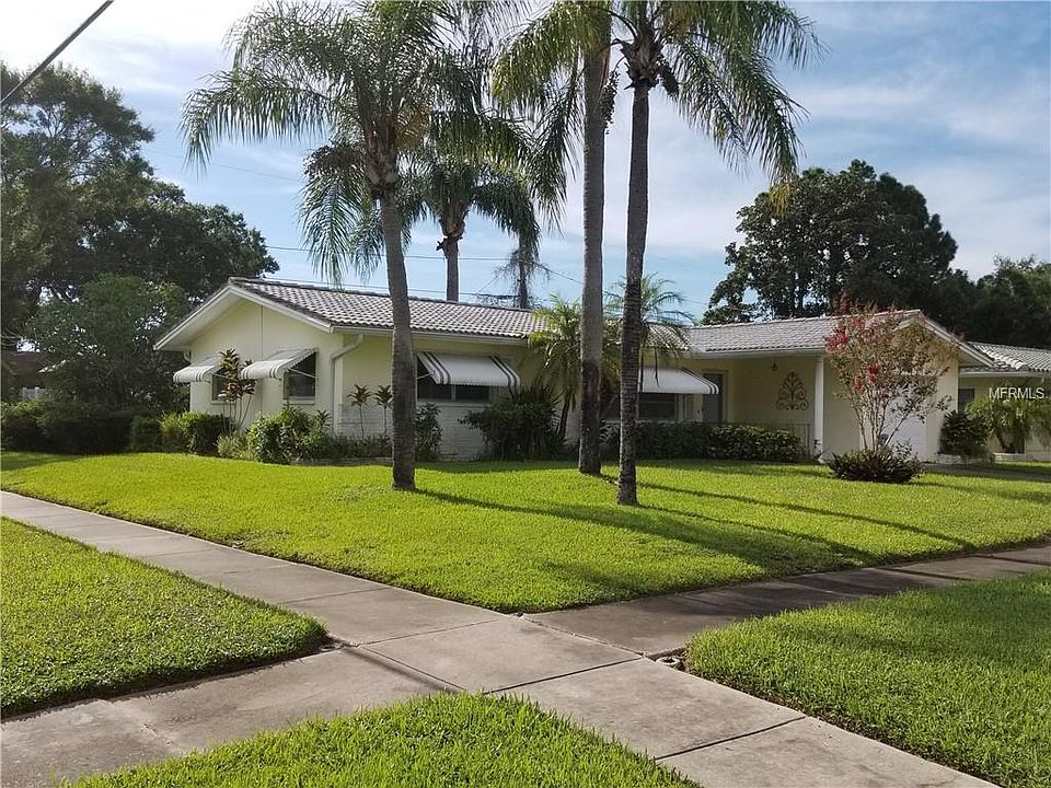 1st image of 466 Hillcrest Dr