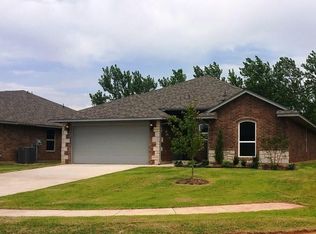 1332 Selborne Pl, Yukon, OK 73099