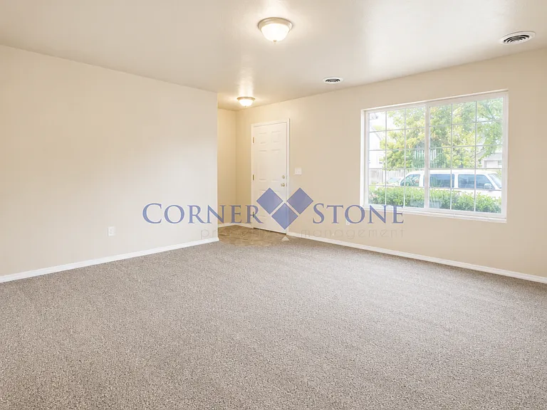 2678 N Kelsan Ave — Photo 5