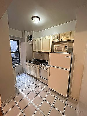 1st image of 203 E 27th St #2B