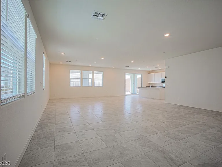 5644 Hill Spire St — Photo 7