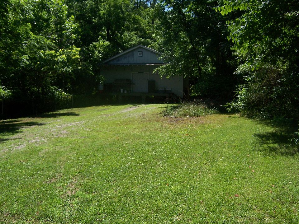 2nd image of 263 Main St