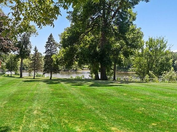 4th image of 20243 County Road 14 NW