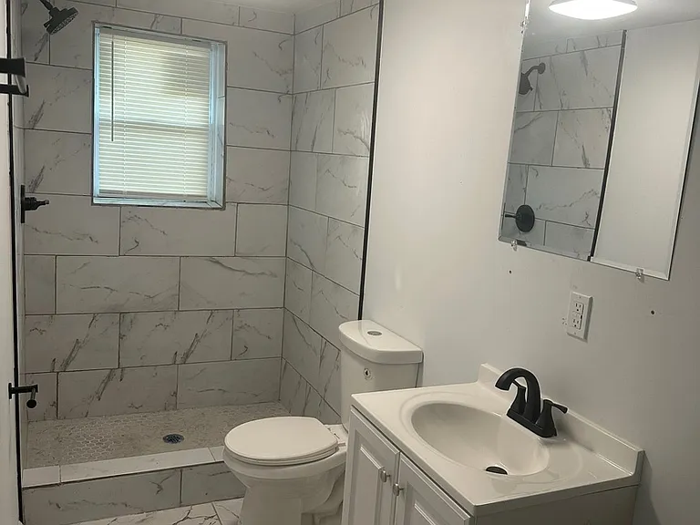 2212 Murchison Rd #B — Photo 8