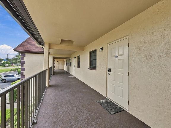 3rd image of 12900 VONN ROAD #E204