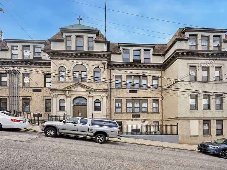 171 Grape St — Photo 19