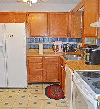5th image of 1295 Chestnut Dr
