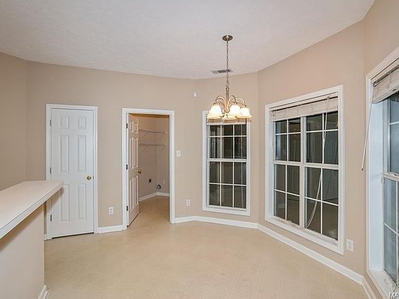 5th image of 6909 Mayfield Mews