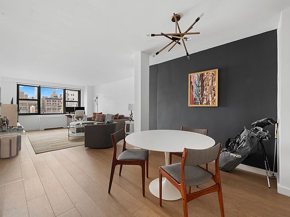 3rd image of 7 E 14th St APT 1518