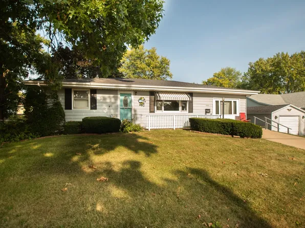 732 N Dixon Ave, Dixon, IL 61021