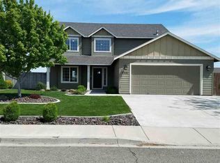 3301 S Quincy Pl, Kennewick, WA 99337