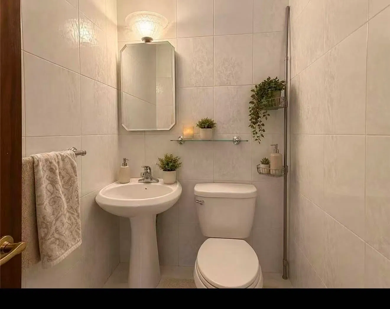 3 bed, 1.5 bath, $3,200 — Photo 2