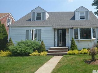 125 Milburn Ave, Hempstead, NY 11550