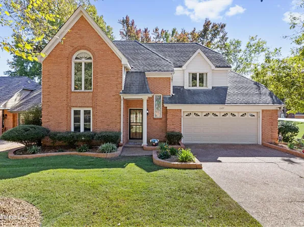 1327 Fox Chase Dr, Southaven, MS 38671
