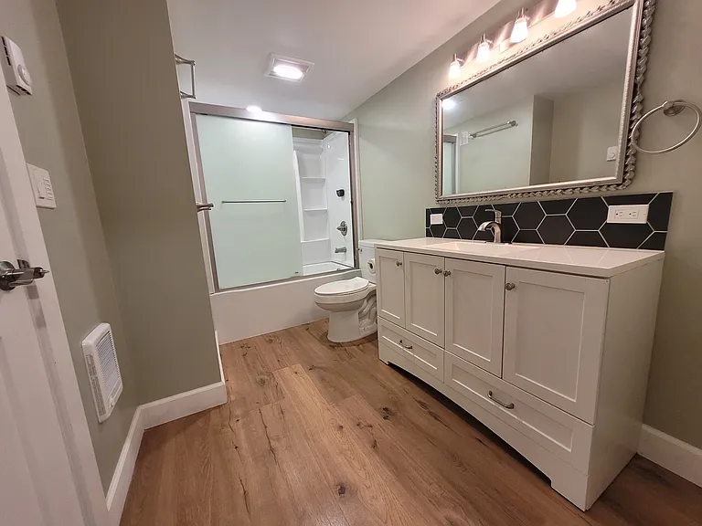 9107 N Kellogg St — Photo 21