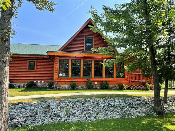 3379 Owens Rd, Cheboygan, MI 49721