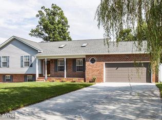21 Donna Dale Dr, Fredericksburg, VA 22405