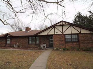 301 S Centennial Dr, Coffeyville, KS 67337