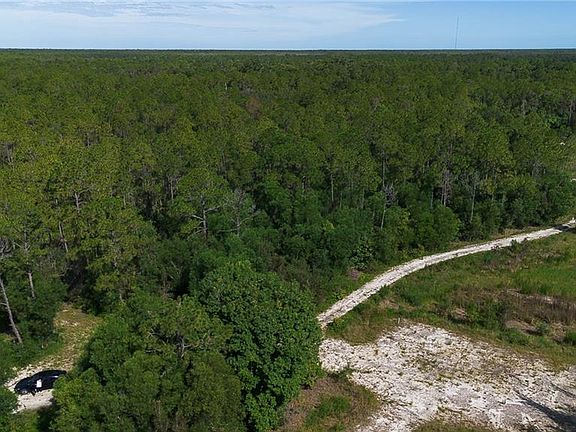 2nd image of 1065 Sanctuary RD