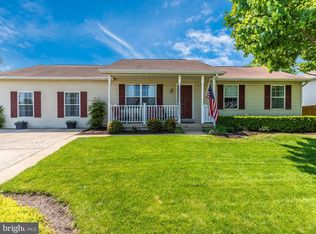 221 Bishops Glen Dr, Frederick, MD 21702
