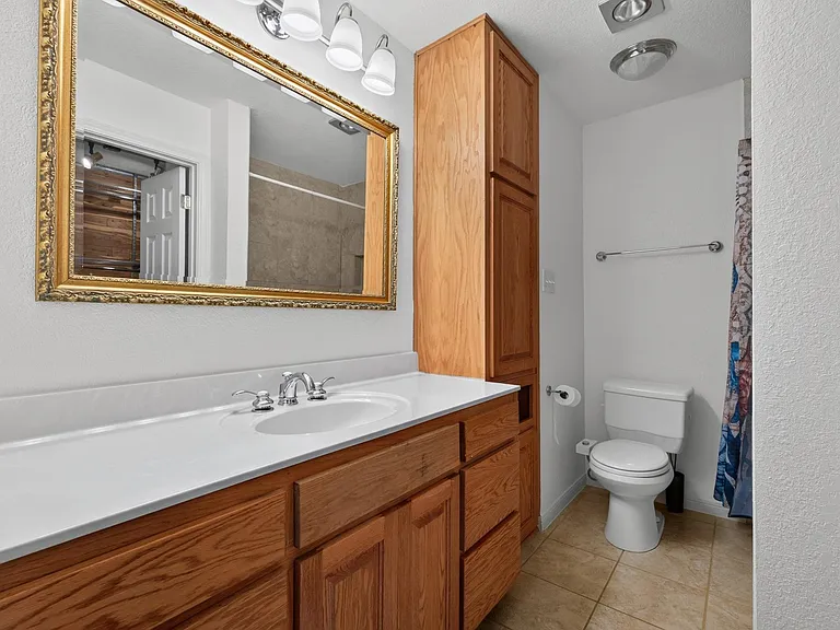 1202 Knollpark Cir — Photo 21