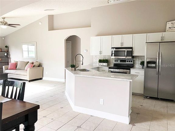 5th image of 2649 Valmora Ct