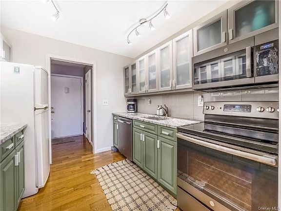 4th image of 4 Heritage Dr Unit G