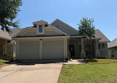 413 Hilltop Dr Photo 1