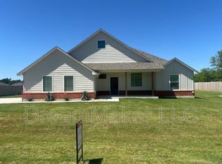 737 Apple Blossom Way, Washington, OK 73093