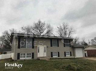 4538 Crestline Dr, Saint Louis, MO 63129