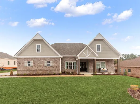652 Charleston Mills Dr, Midland City, AL 36350